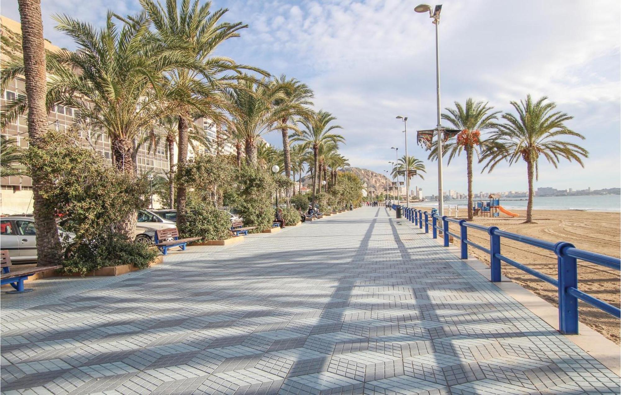 3 Bedroom Gorgeous Apartment In Alicante Exterior foto